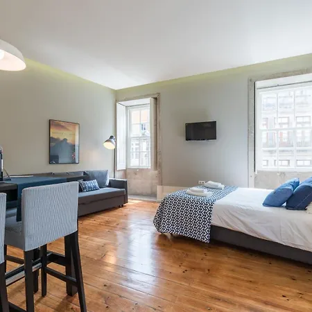 Guestready - Chic Retreat In The Heart Of Porto Apartment Exterior photo