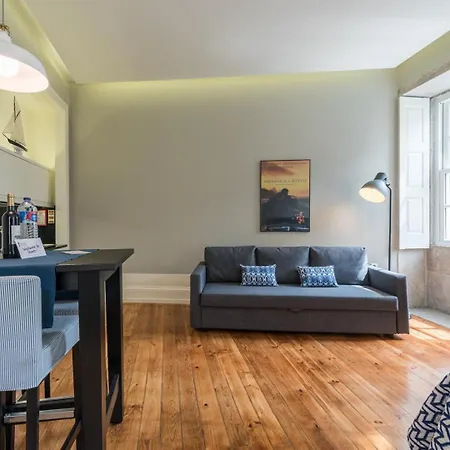 Guestready - Chic Retreat In The Heart Of Porto Apartment Exterior photo