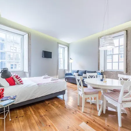 Guestready - Chic Retreat In The Heart Of Porto Apartment Exterior photo