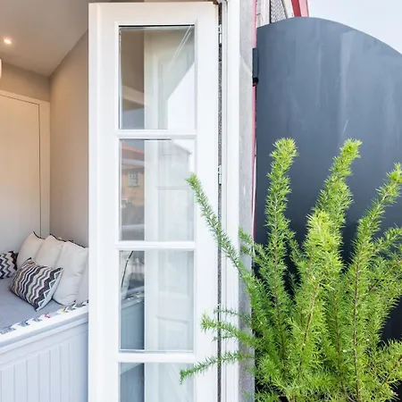 Guestready - Chic Retreat In The Heart Of Porto Apartment Exterior photo