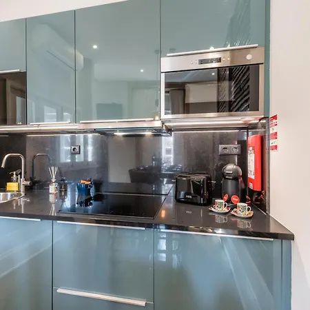 Guestready - Chic Retreat In The Heart Of Porto Apartment Exterior photo