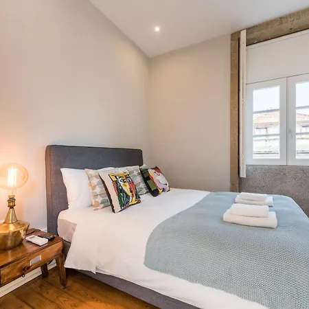 Guestready - Chic Retreat In The Heart Of Porto Apartment Exterior photo